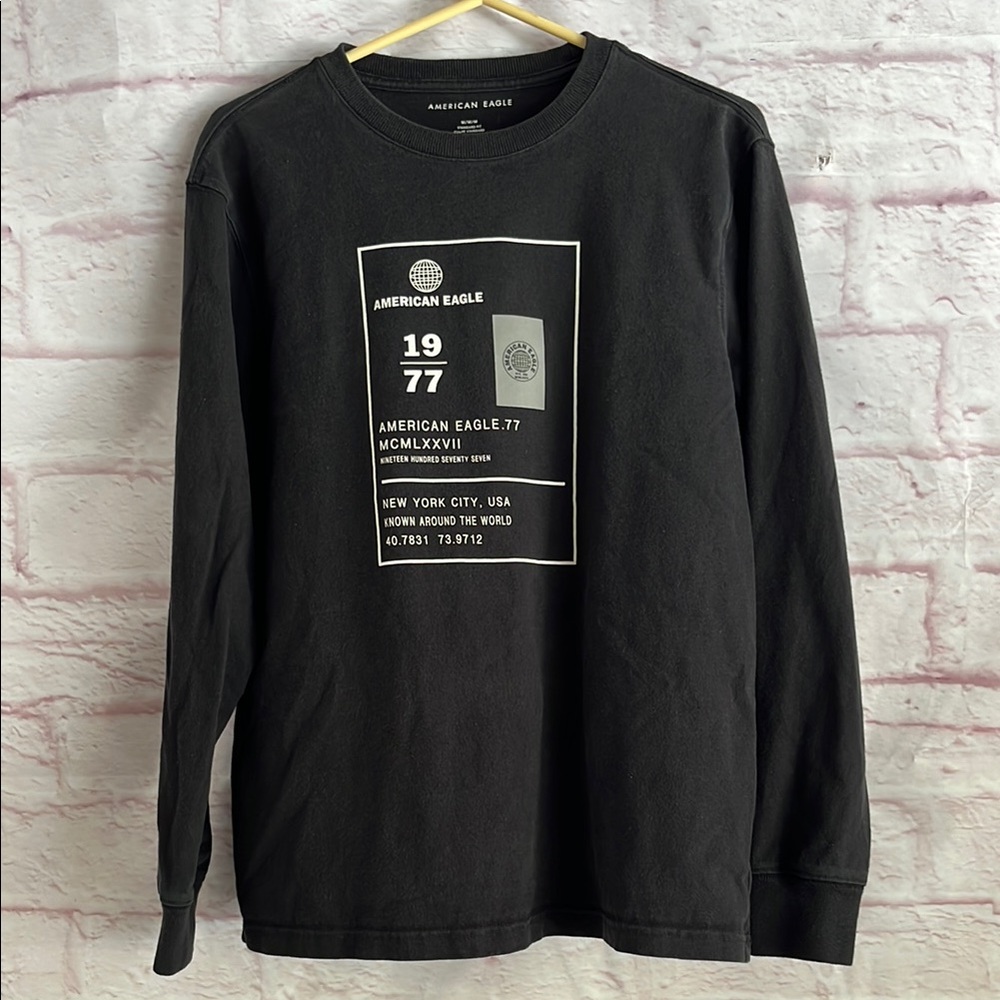 American Eagle Outfitters Black Graphic Long Sleeve Tee